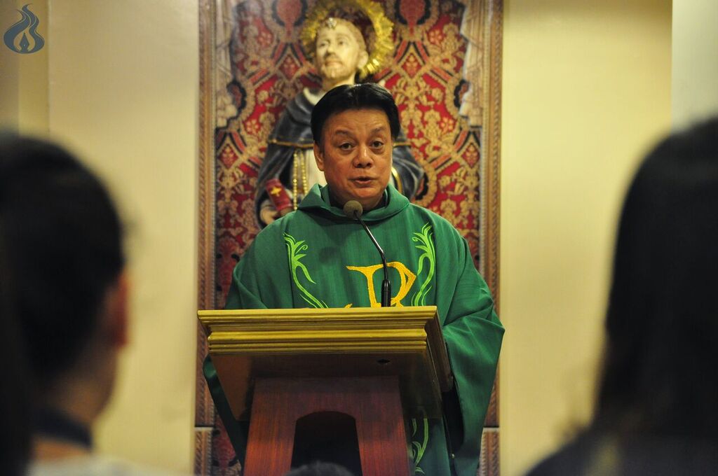 Regent Rodel Aligan O.P. delivers his homily in the commemoration mass for Maguindanao massacre victims.
