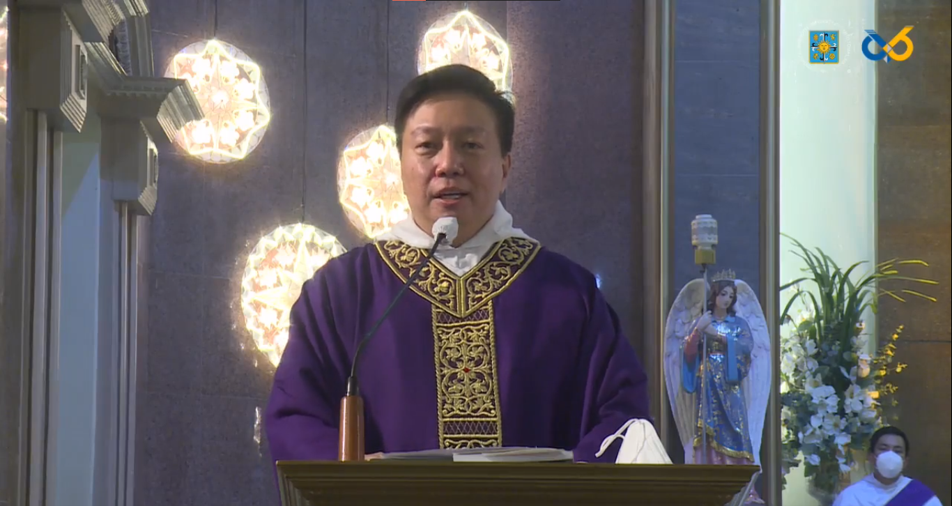 Rector to Thomasians: Be ‘Christmas pilgrims,’ pray for the world