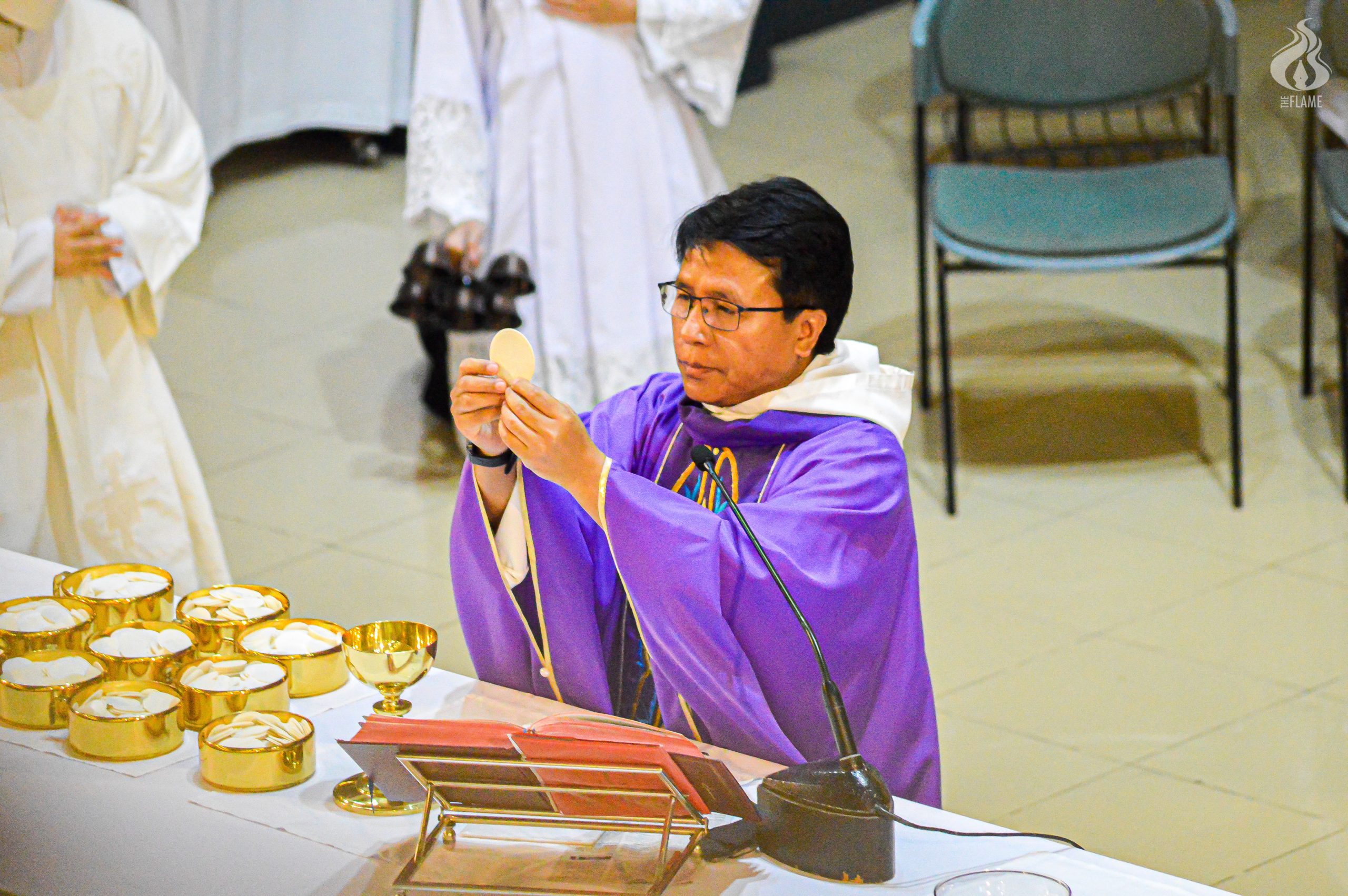 Be a sign of God’s love during Lent, Artlets told
