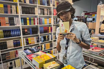 ‘A Writer Walks into a Bazaar:’How a lit student’s ‘obsession’ led him to the MIBF stage
