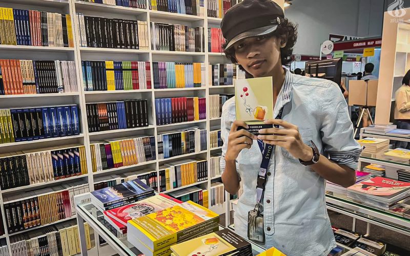 ‘A Writer Walks into a Bazaar:’How a lit student’s ‘obsession’ led him to the MIBF stage