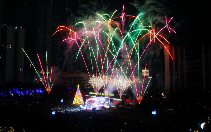 Academic ceasefire: Thomasians end term with peace-themed, rainy Paskuhan concert
