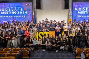 UST reigns in academic ASEAN simulation, wins five awards