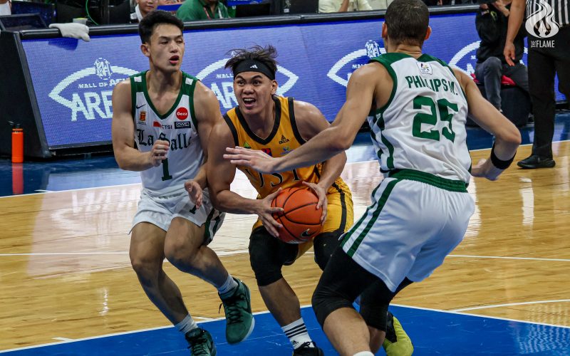 UST bows to DLSU in overtime, absorbs second straight loss