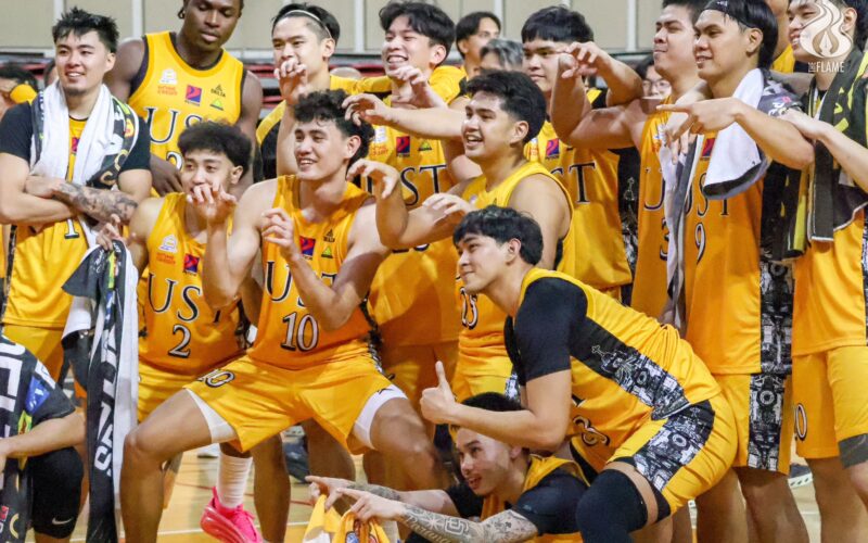 Akowe erupts in debut as UST destroys reigning champ UP to open Season 88