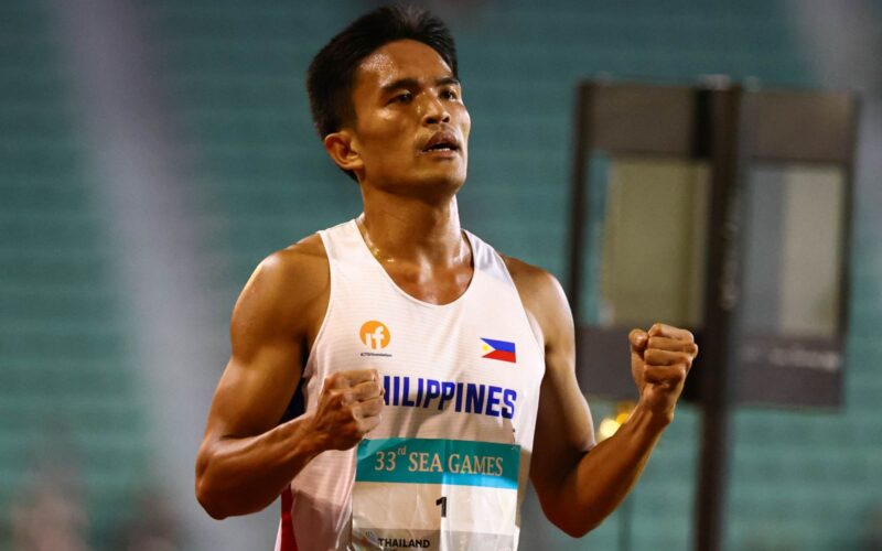 UST’s Hokett delos Santos overcomes injury woes to rule SEA Games decathlon