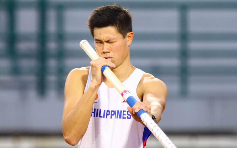Obiena sets new SEA Games record en route to fourth straight gold