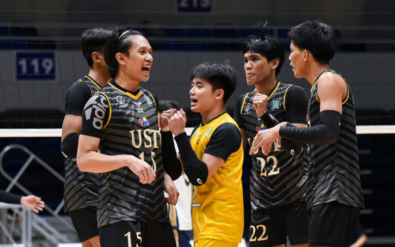 Junior Golden Spikers stun NUNS via sweep, force do-or-die semis