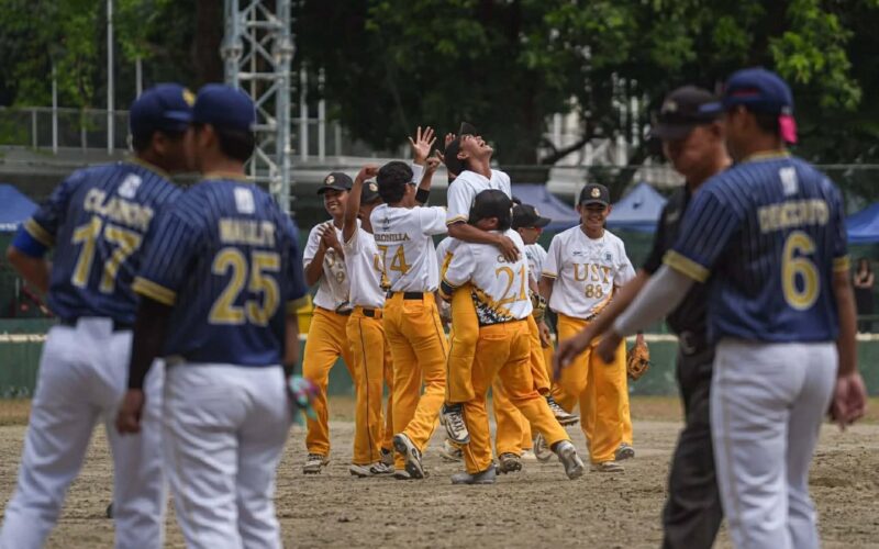 Golden Sox upset defending champs Bulldogs to open Round 2