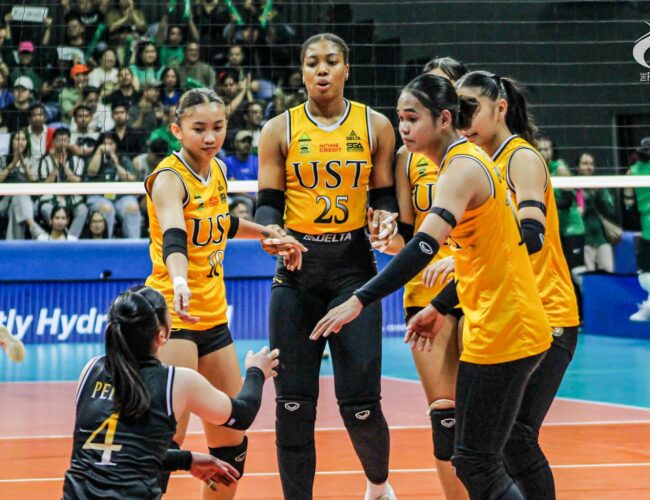 Tigresses’ three-game win streak ends as No. 1 DLSU retains flawless record