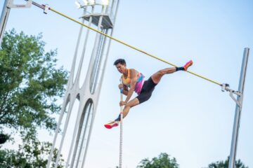Obiena captures first outdoor gold of 2026 season in Poland