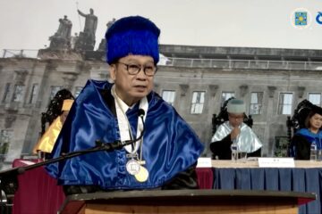 Seasoned journalist and The Flame alumnus tops UST Grad School Class of 2026