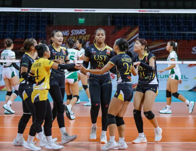 Golden Tigresses weather Benilde for second straight victory 