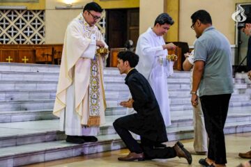 Stop living as photocopies, be authentic in pursuit of holiness, Catholics told