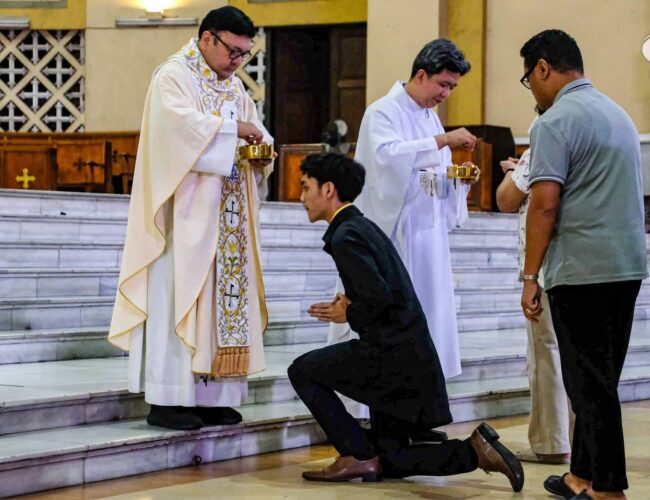 Stop living as photocopies, be authentic in pursuit of holiness, Catholics told