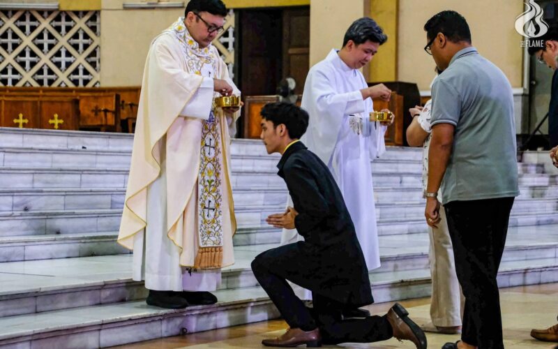 Stop living as photocopies, be authentic in pursuit of holiness, Catholics told