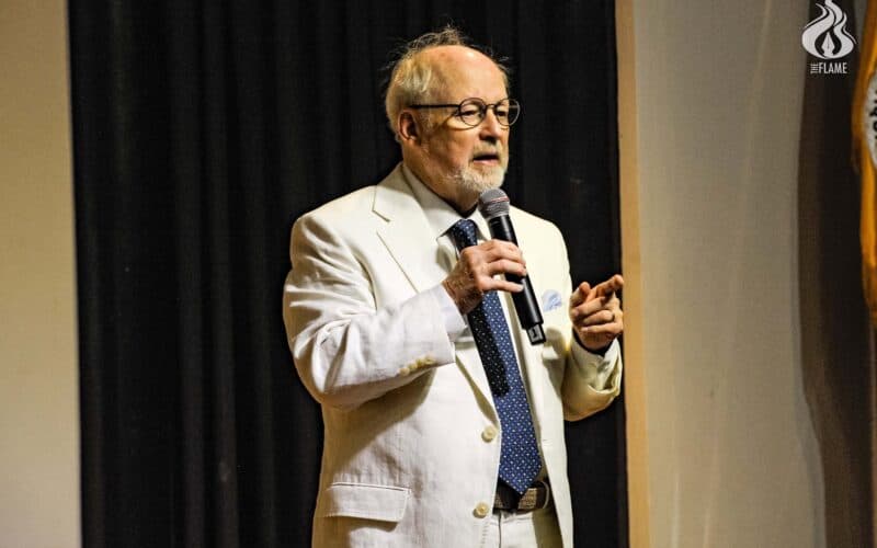 Mixed methods research pioneer urges  Filipinos to adopt integrated approach